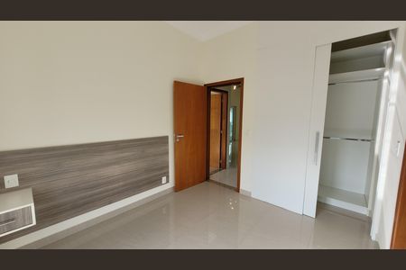 Casa de condomínio para alugar com 270m², 3 quartos e 5 vagas Casa de condomínio para alugar com 270m², 3 quartos e 5 vagasSuite 02
