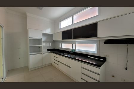 Casa de condomínio para alugar com 270m², 3 quartos e 5 vagas Casa de condomínio para alugar com 270m², 3 quartos e 5 vagasCozinha
