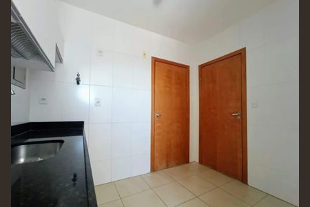 Cozinha de apartamento para alugar com 3 quartos, 75m² em Graça, Belo Horizonte