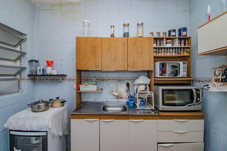 Cozinha de apartamento à venda com 2 quartos, 67m² em São João, Porto Alegre