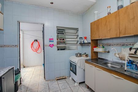 Cozinha de apartamento à venda com 2 quartos, 67m² em São João, Porto Alegre