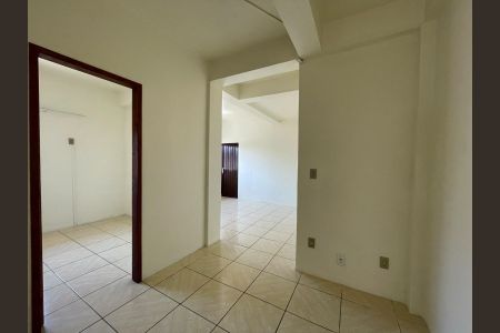 Apartamento para alugar com 75m², 2 quartos e 1 vaga Apartamento para alugar com 75m², 2 quartos e 1 vagaCorredor