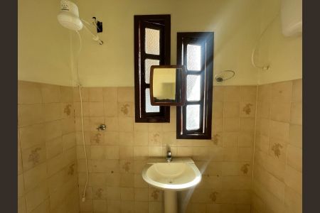 Banheiro de apartamento para alugar com 2 quartos, 75m² em Dihel, Sapucaia do Sul
