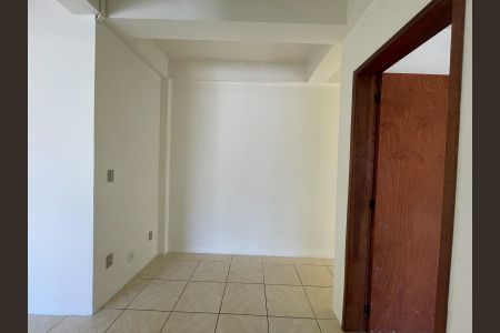 Corredor de apartamento para alugar com 2 quartos, 75m² em Dihel, Sapucaia do Sul