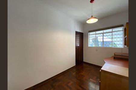 Casa para alugar com 5 quartos, 247m² em Vila Ipojuca, São Paulo