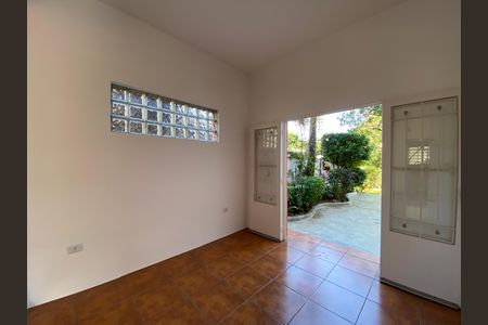 Casa para alugar com 5 quartos, 247m² em Vila Ipojuca, São Paulo