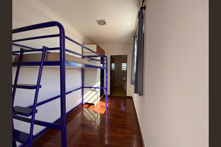 Casa para alugar com 5 quartos, 247m² em Vila Ipojuca, São Paulo