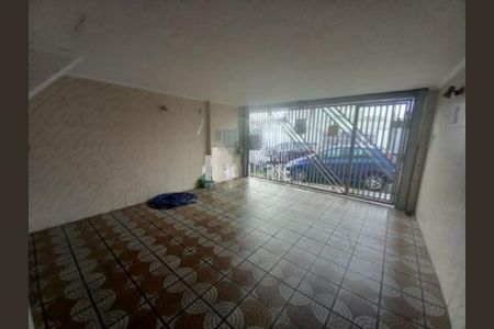 Casa à venda com 3 quartos, 157m² em Vila Romano, São Paulo
