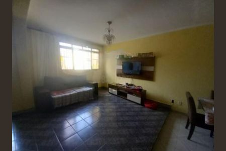 Casa à venda com 3 quartos, 157m² em Vila Romano, São Paulo