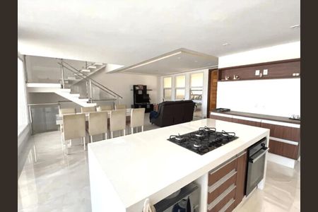 Casa para alugar com 4 quartos, 360m² em Swiss Park, Campinas