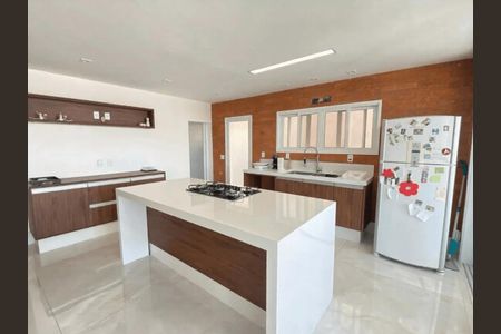 Casa para alugar com 4 quartos, 360m² em Swiss Park, Campinas