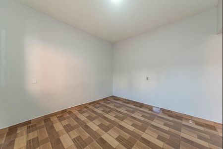 Quarto 1 de casa para alugar com 2 quartos, 38m² em Jardim Casablanca, São Paulo