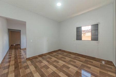 Quarto 1 de casa para alugar com 2 quartos, 38m² em Jardim Casablanca, São Paulo