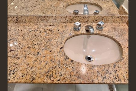 Apartamento para alugar com 116m², 3 quartos e 2 vagasBanheiro Social