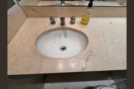 Apartamento para alugar com 116m², 3 quartos e 2 vagasSuíte - Banheiro
