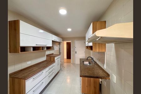 Apartamento para alugar com 116m², 3 quartos e 2 vagasCozinha e Área de Serviço