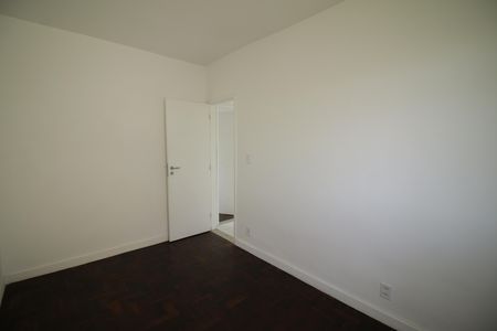 Quarto 1 de apartamento para alugar com 2 quartos, 55m² em Pechincha, Rio de Janeiro