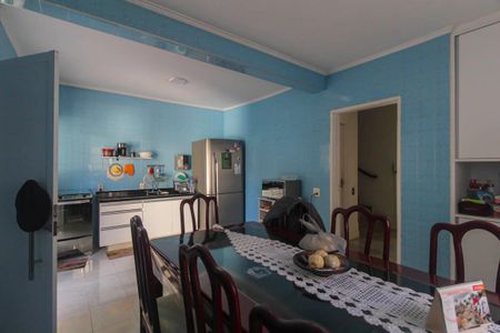 Casa para alugar com 150m², 3 quartos e 4 vagas Casa para alugar com 150m², 3 quartos e 4 vagasCozinha