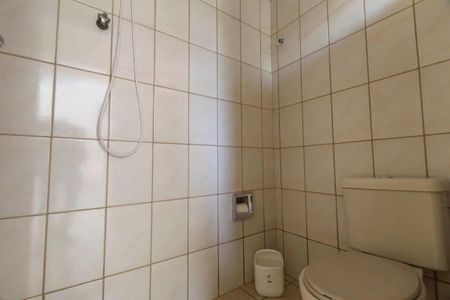 Banheiro de Serviço de casa à venda com 3 quartos, 150m² em Vila Ivone, São Paulo