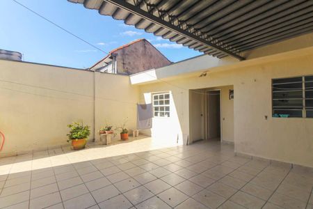Casa para alugar com 150m², 3 quartos e 4 vagas Casa para alugar com 150m², 3 quartos e 4 vagasQuintal