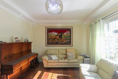 Sala de casa para alugar com 3 quartos, 150m² em Vila Ivone, São Paulo