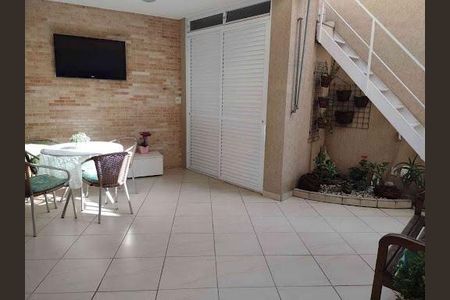 Casa à venda com 3 quartos, 180m² em Jardim Oriental, São Paulo