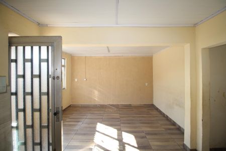 Sala de casa à venda com 3 quartos, 100m² em Rubem Berta, Porto Alegre