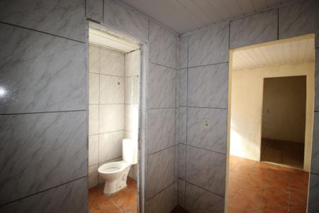Casa à venda com 100m², 3 quartos e 2 vagasBanheiro 1