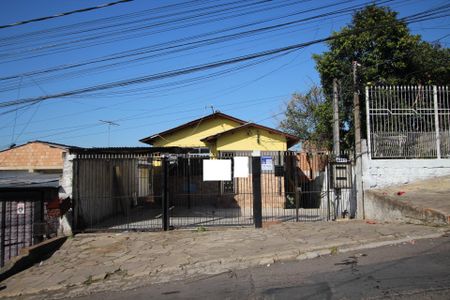 Casa à venda com 100m², 3 quartos e 2 vagasFachada
