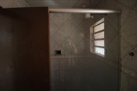 Casa à venda com 100m², 3 quartos e 2 vagasBanheiro 2