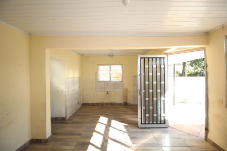 Sala de casa à venda com 3 quartos, 100m² em Rubem Berta, Porto Alegre
