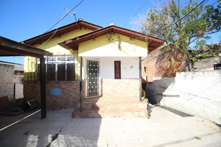 Casa à venda com 100m², 3 quartos e 2 vagasQuintal
