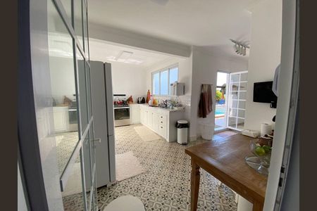 Casa à venda com 4 quartos, 532m² em Curicica, Rio de Janeiro