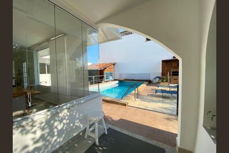 Casa à venda com 4 quartos, 532m² em Curicica, Rio de Janeiro
