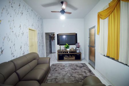 Casa à venda com 300m², 3 quartos e 3 vagasSala