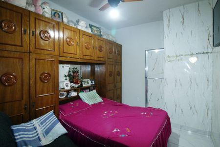 Casa à venda com 300m², 3 quartos e 3 vagasQuarto 3 - Suíte