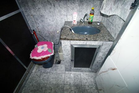 Casa à venda com 300m², 3 quartos e 3 vagasBanheiro da Suíte
