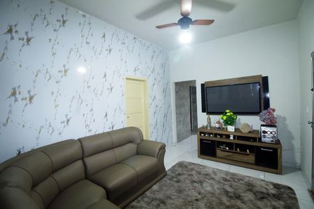 Casa à venda com 300m², 3 quartos e 3 vagasSala