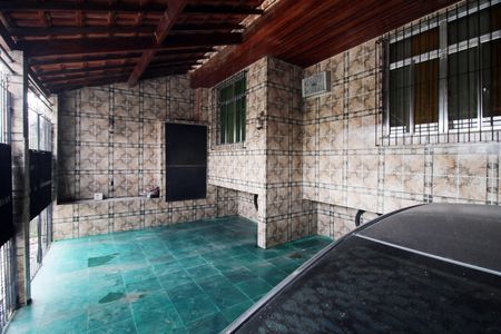 Casa à venda com 300m², 3 quartos e 3 vagasGaragem