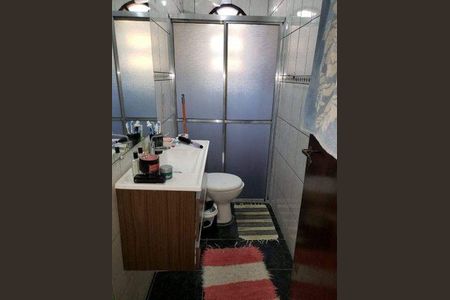 Casa à venda com 240m², 4 quartos e 2 vagas