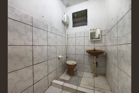 Banheiro de kitnet/studio para alugar com 0 quarto, 35m² em Jacarepaguá, Rio de Janeiro