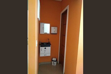 ÁREA INTERNA de casa à venda com 3 quartos, 340m² em Bussocaba, Osasco
