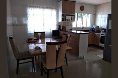 COZINHA de casa à venda com 3 quartos, 340m² em Bussocaba, Osasco