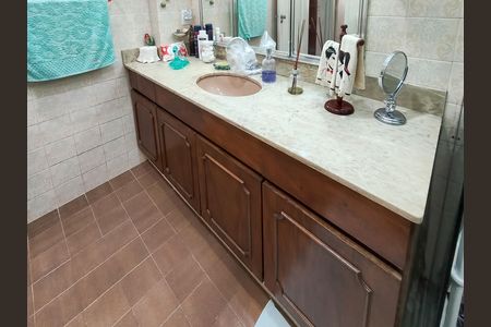 Apartamento à venda com 78m², 2 quartos e 1 vaga Apartamento à venda com 78m², 2 quartos e 1 vagaBanheiro Corredor