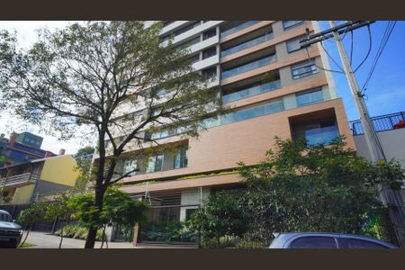 Apartamento para alugar com 227m², 3 quartos e 2 vagas Apartamento para alugar com 227m², 3 quartos e 2 vagasFachada e portaria