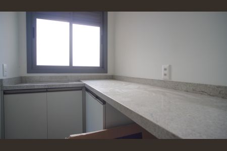Apartamento para alugar com 227m², 3 quartos e 2 vagas Apartamento para alugar com 227m², 3 quartos e 2 vagasÁrea de Serviço