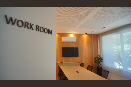 Apartamento para alugar com 227m², 3 quartos e 2 vagas Apartamento para alugar com 227m², 3 quartos e 2 vagasWork Room