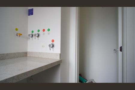 Apartamento para alugar com 227m², 3 quartos e 2 vagas Apartamento para alugar com 227m², 3 quartos e 2 vagasÁrea de Serviço e banheiro 4 de serviço