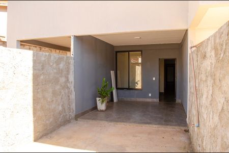 Casa para alugar com 100m², 2 quartos e 2 vagas Casa para alugar com 100m², 2 quartos e 2 vagasGaragem