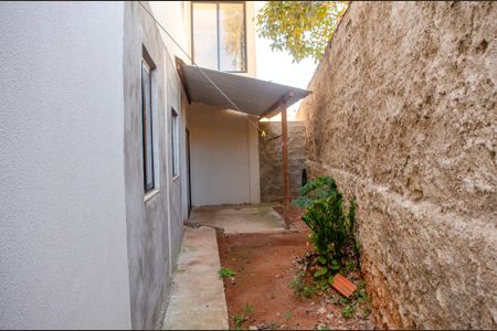 Casa para alugar com 100m², 2 quartos e 2 vagas Casa para alugar com 100m², 2 quartos e 2 vagasQuintal